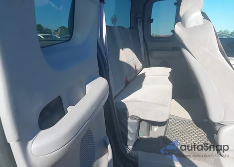 2001 Ford F-150 Lariat/Xl/Xlt from USA, damaged, VIN 1FTPX18L51NA12146